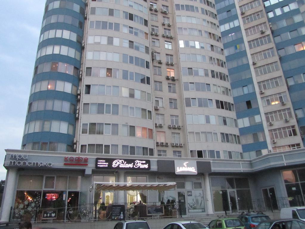 Apartments On Henuezskaya 5 Odessa Exteriör bild