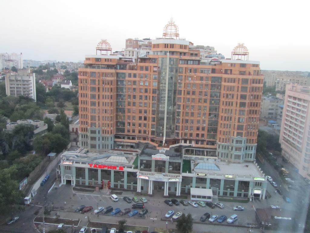 Apartments On Henuezskaya 5 Odessa Exteriör bild