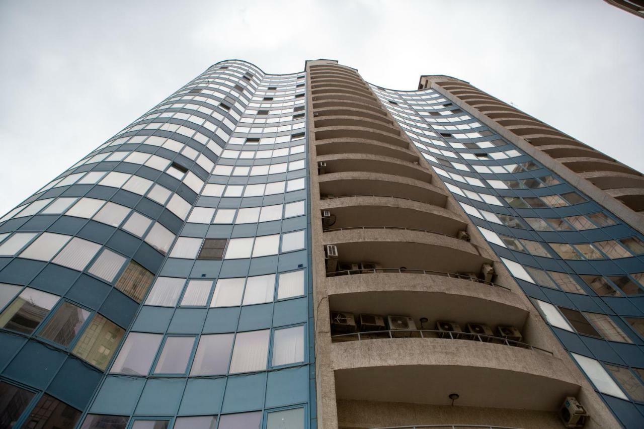 Apartments On Henuezskaya 5 Odessa Exteriör bild