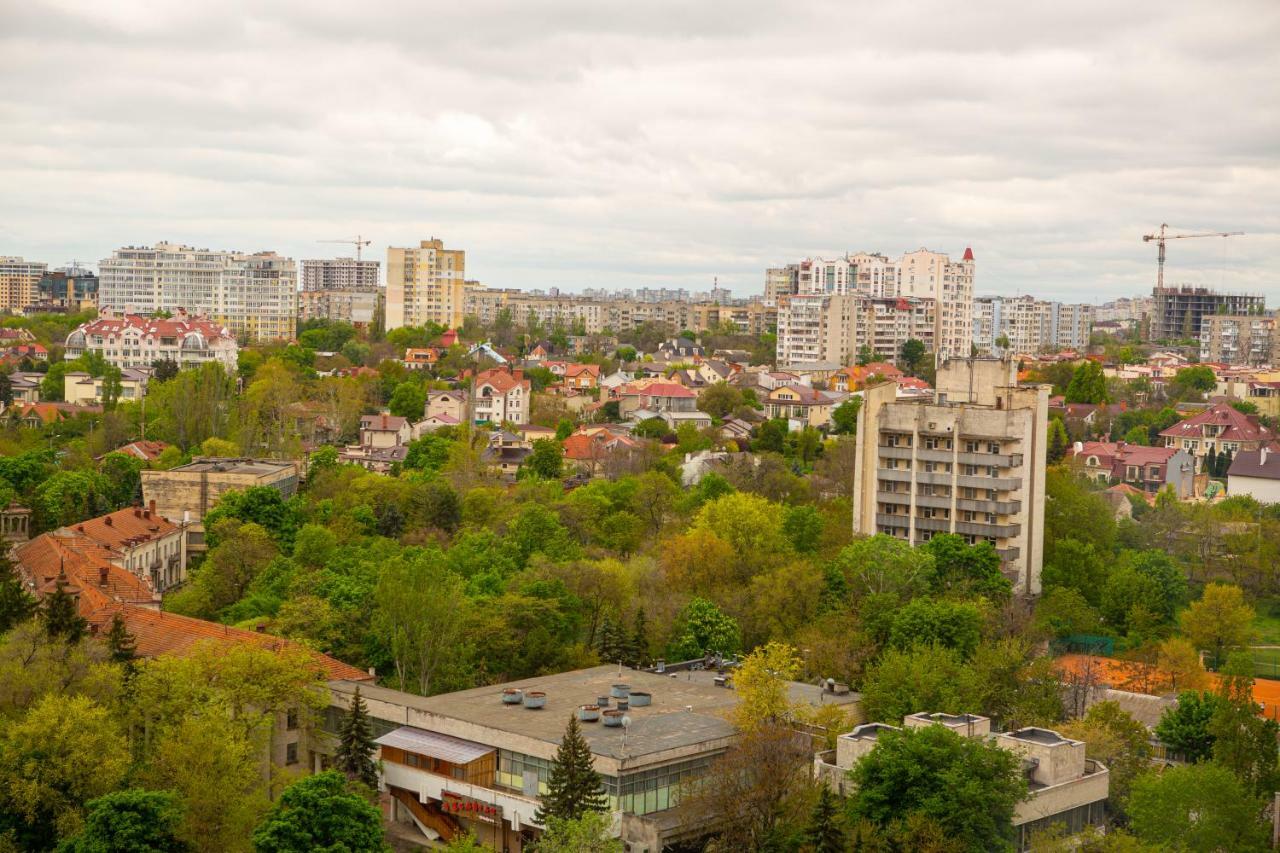 Apartments On Henuezskaya 5 Odessa Exteriör bild